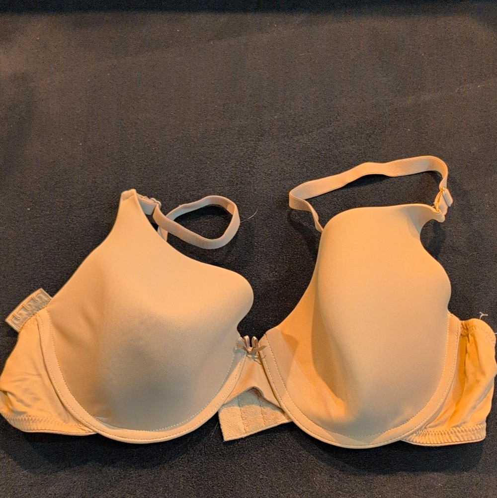 Maidenform Underwire T-Shirt Bra Hook & Eye Adjustable Straps Beige 40D